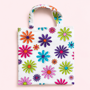 Handgefertigte Kindertasche mit Blumenwiese