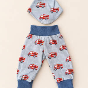 Handgefertigtes Babyset Feuerwehr Größe 68 mit Pumphose und Halstuch